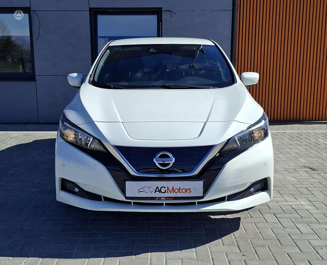 Nissan Leaf, 40 kWh, hatchback