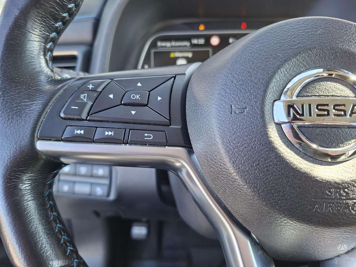Nissan Leaf, 40 kWh, hatchback