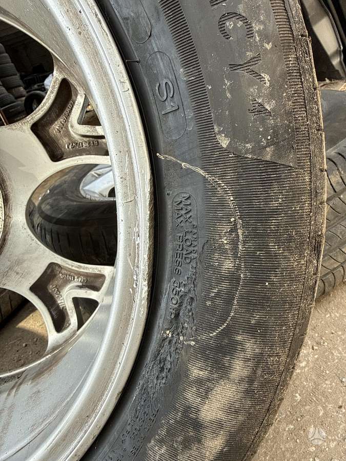 Nissan Juke, lengvojo lydinio, R17