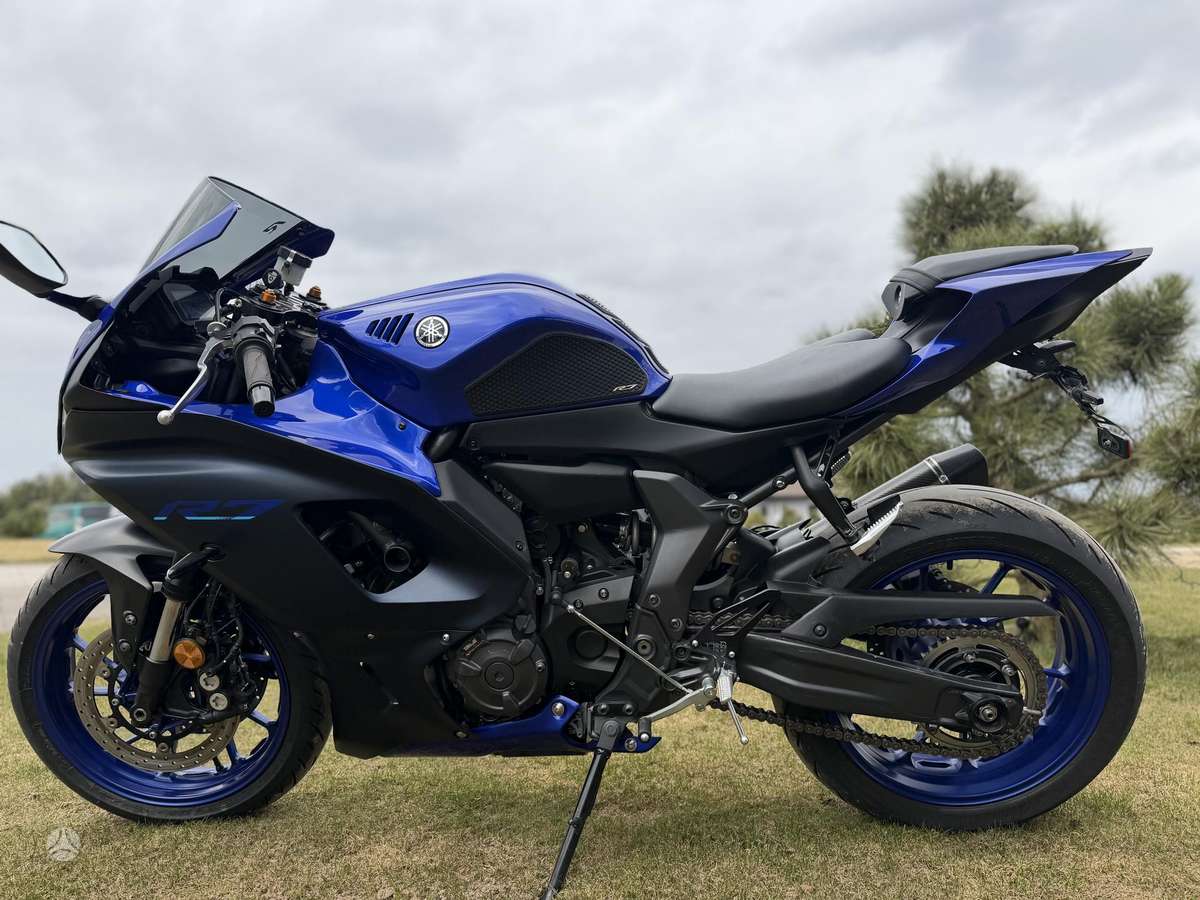 Yamaha R7 689cc, superbikes