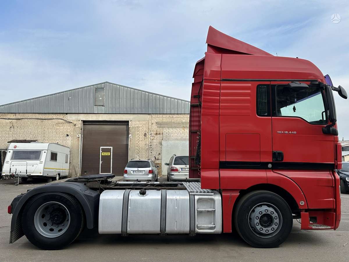 MAN TGX 18.440, double sleeper