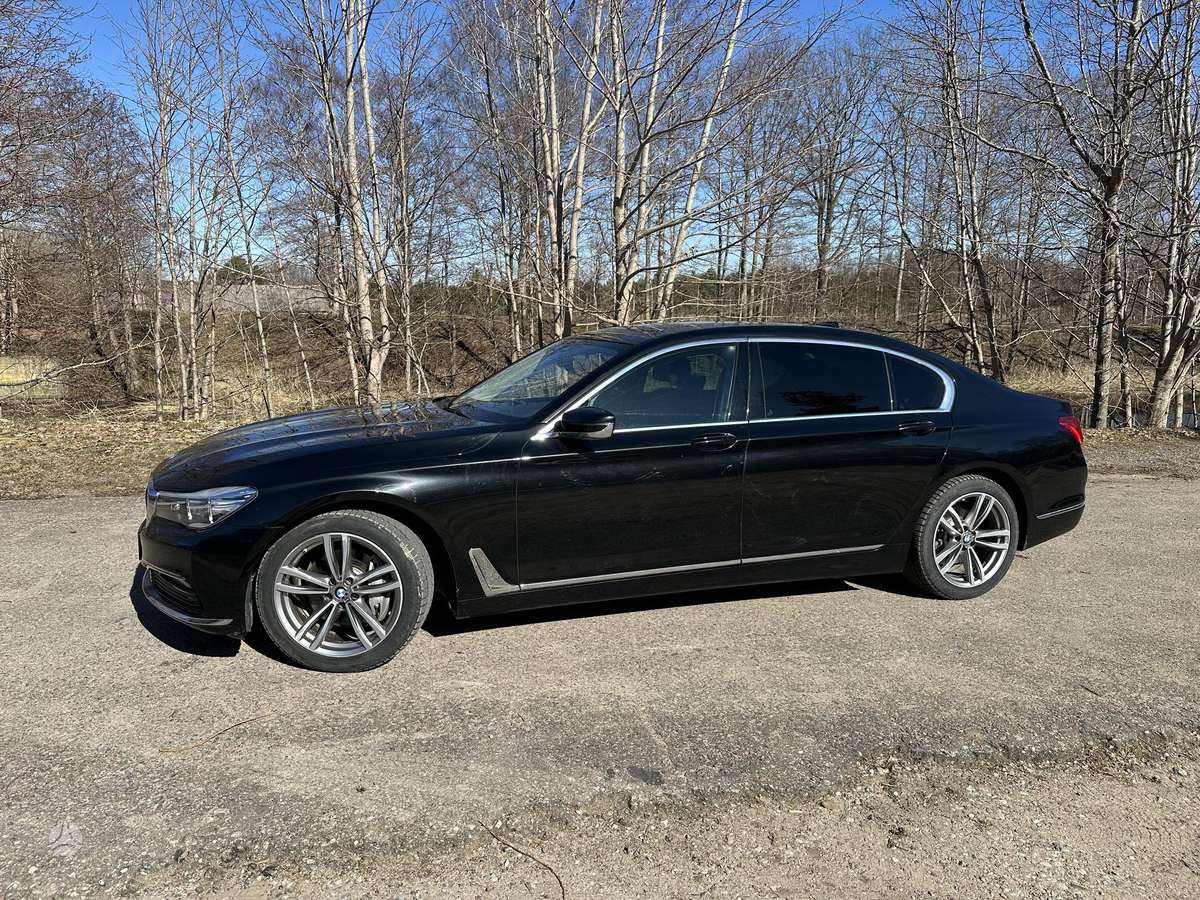 BMW 740, sedanas