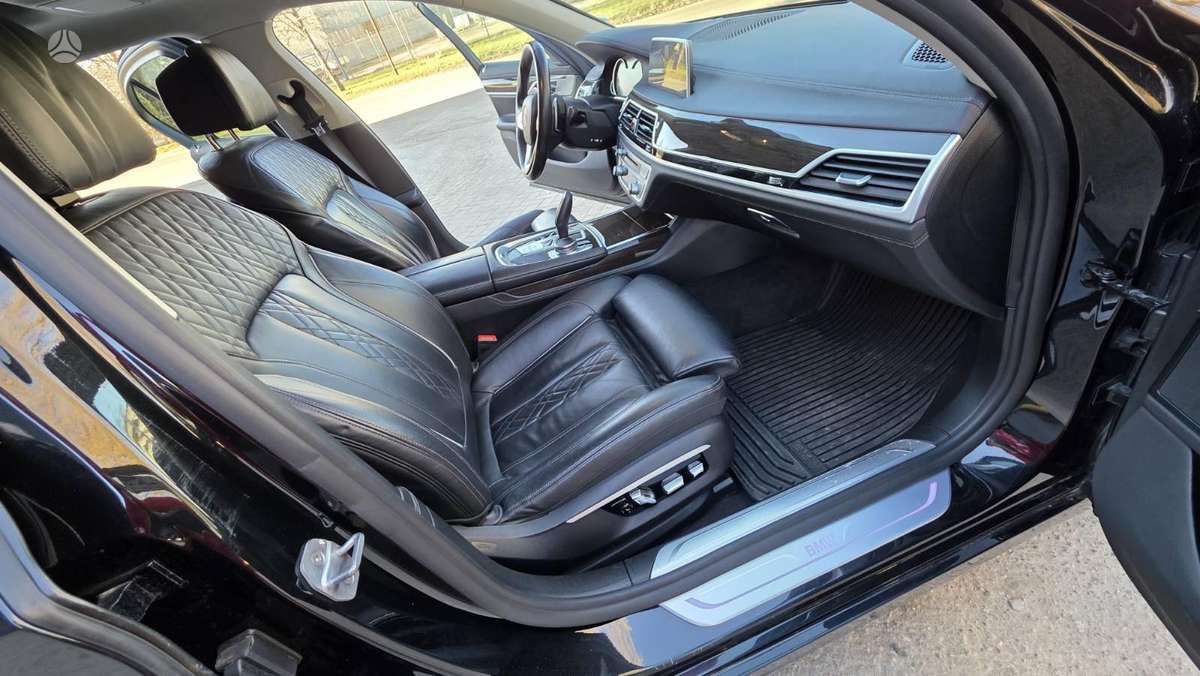 BMW 740, sedanas