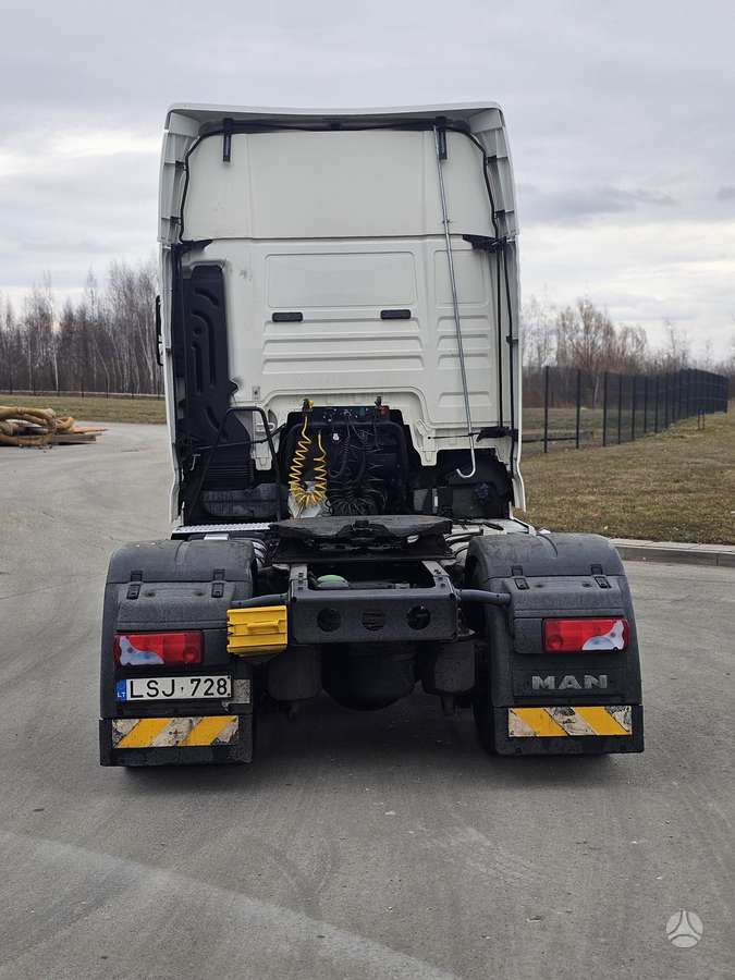 MAN TGX 18.440, double sleeper