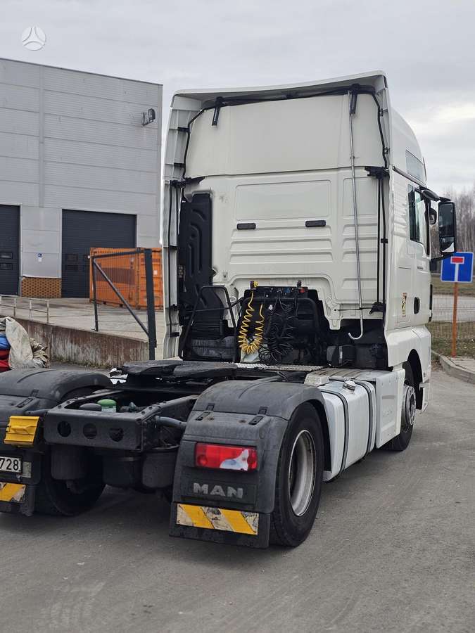 MAN TGX 18.440, 2 miegamosios vietos
