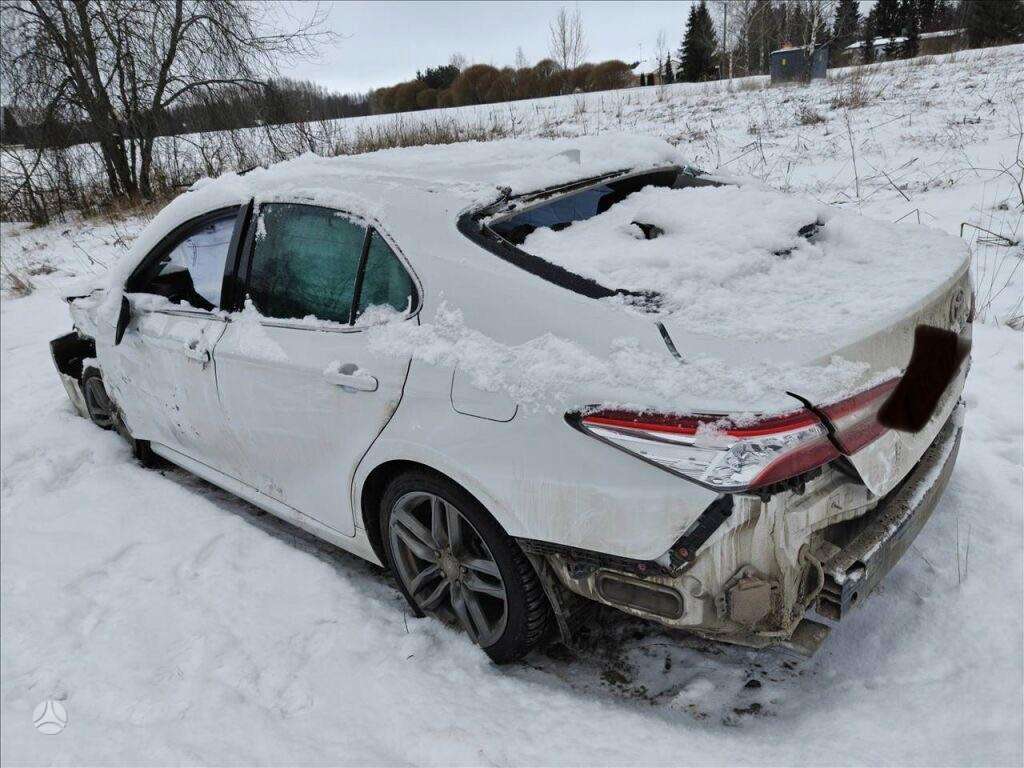 Toyota Camry rezerves daļās