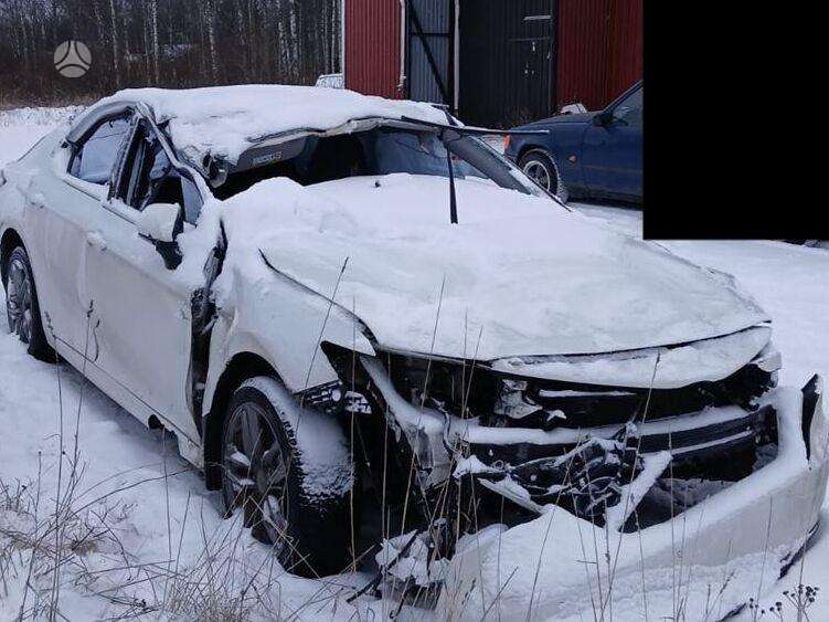 Toyota Camry rezerves daļās