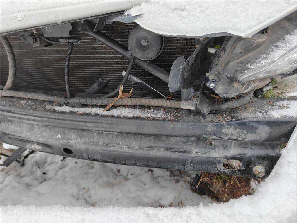 Toyota Camry dalimis