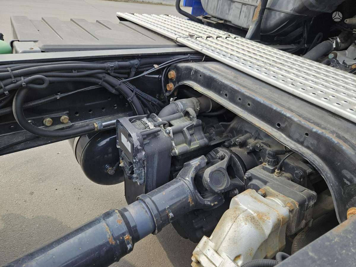 MAN 18.440 HYDRAULIC RETARDER, double sleeper