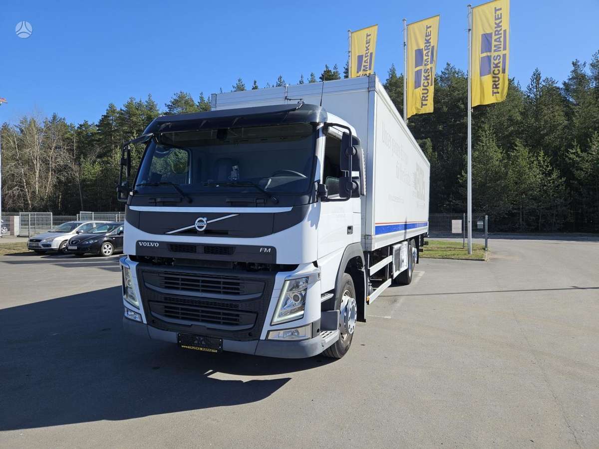 Volvo FM320 6x2 CARRIER SUPRA, рефрижераторы