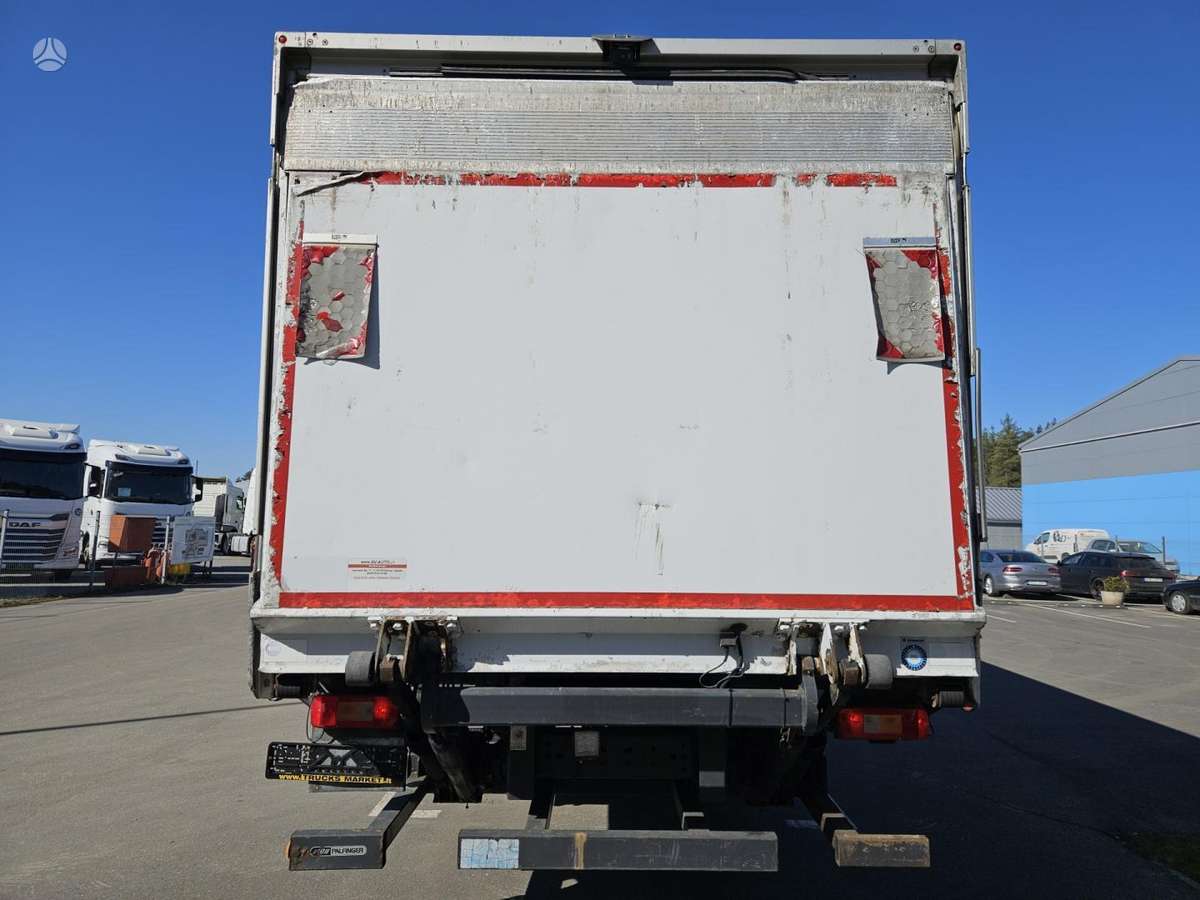 Volvo FM320 6x2 CARRIER SUPRA, рефрижераторы