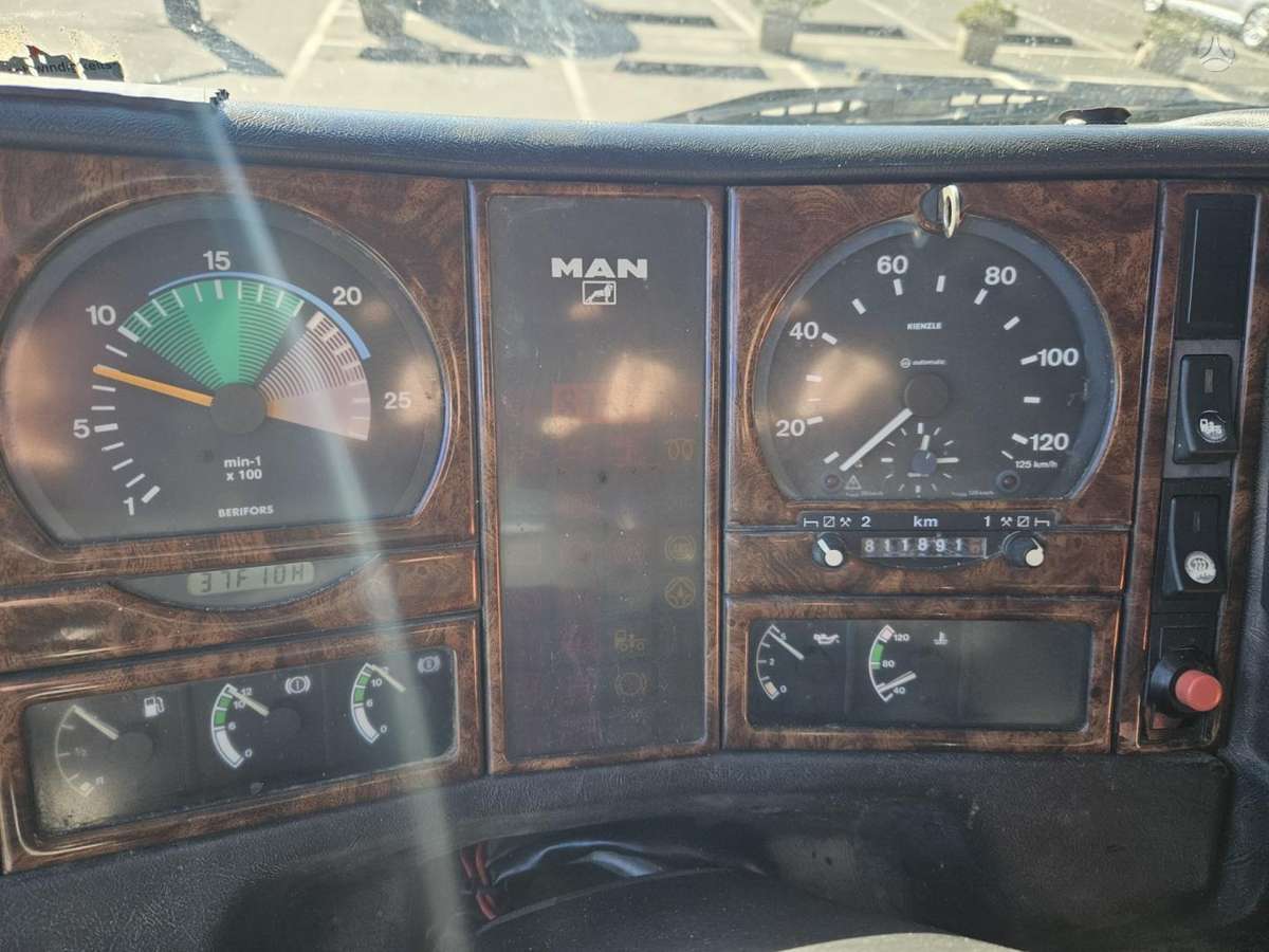 MAN 27.342   6x6, pašizkrāvēji
