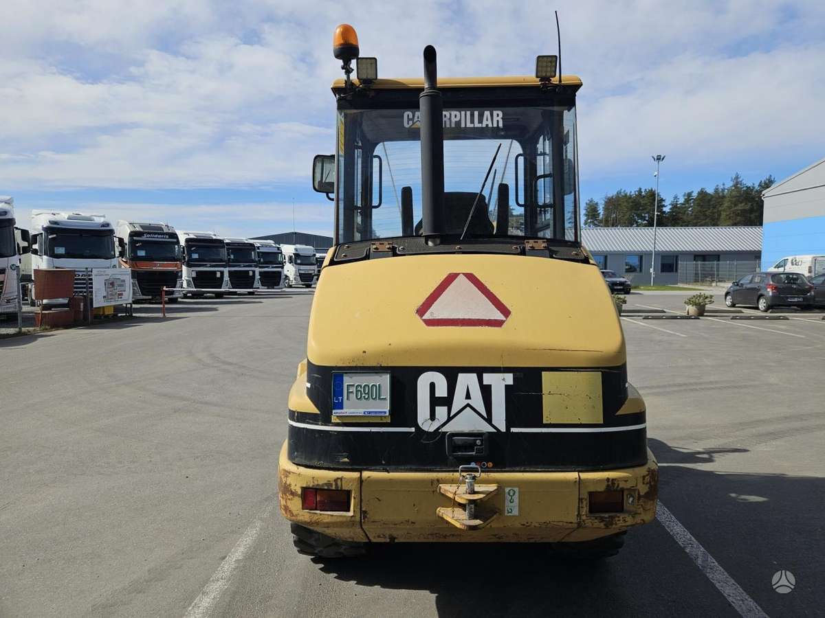 Caterpillar 906, mini loaders