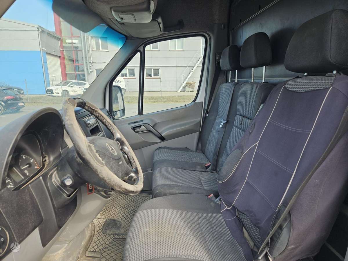Mercedes-Benz Sprinter, cargo van