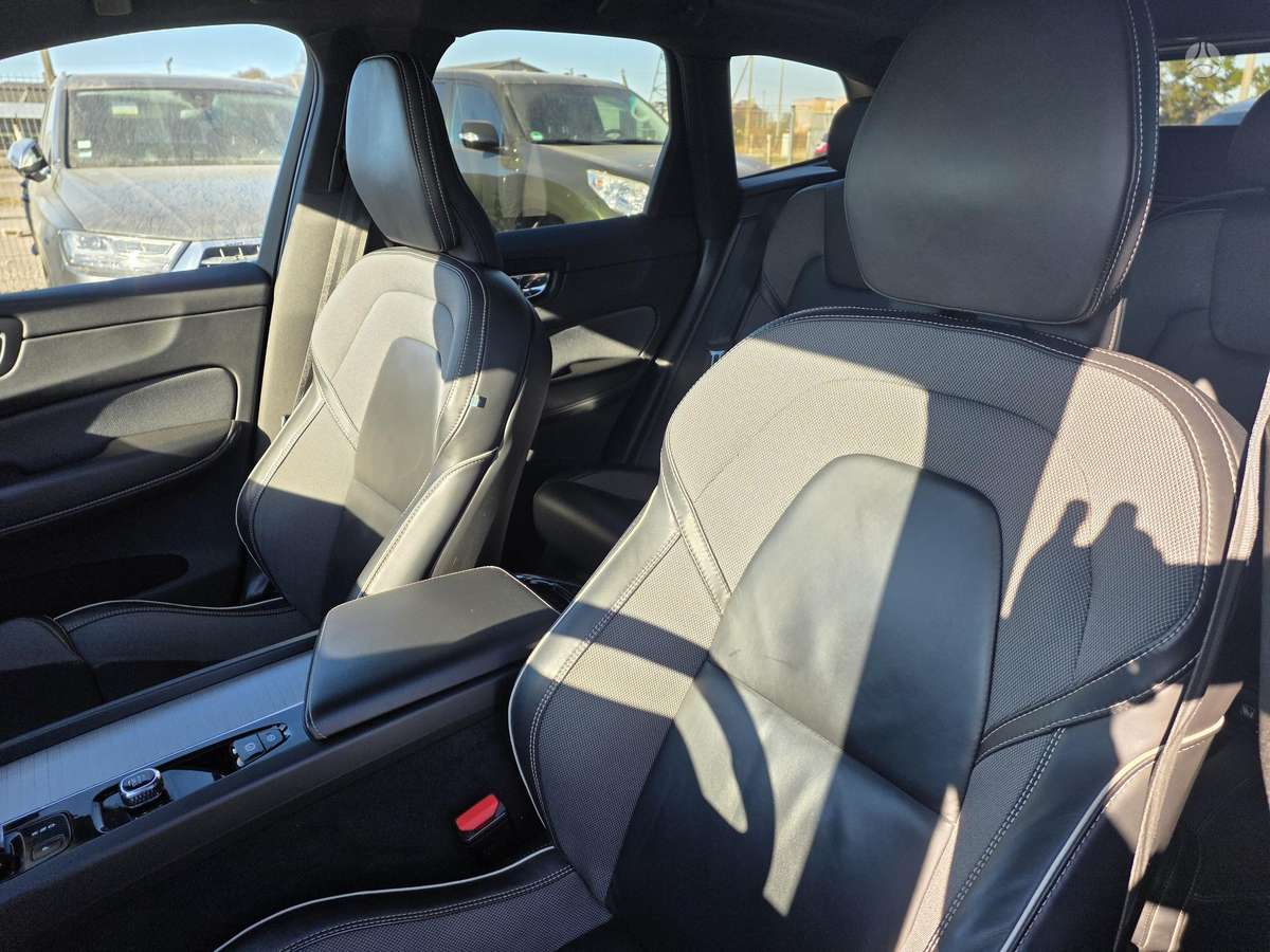 Volvo XC60 - 11