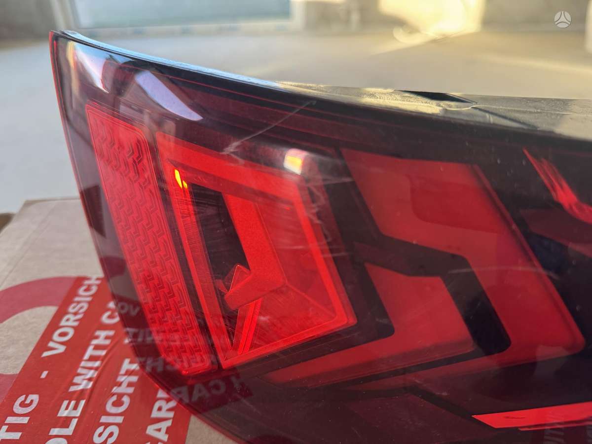 Audi Q7, 4m0945307, lights