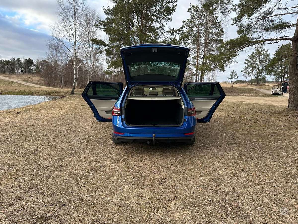 Skoda Superb, 2.0 l., wagon