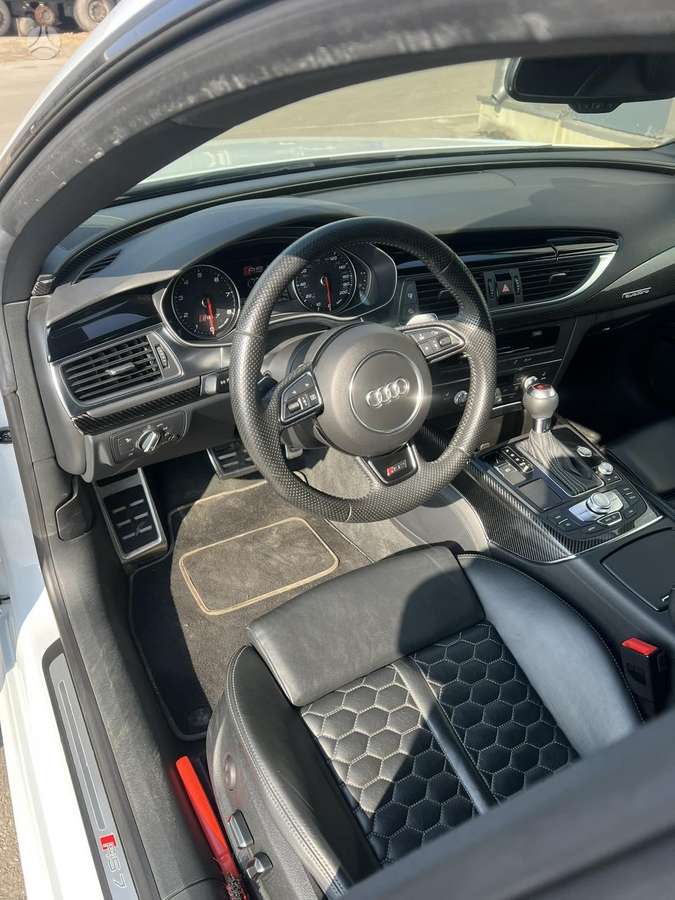 Audi RS 7, 4.0 l., Седан
