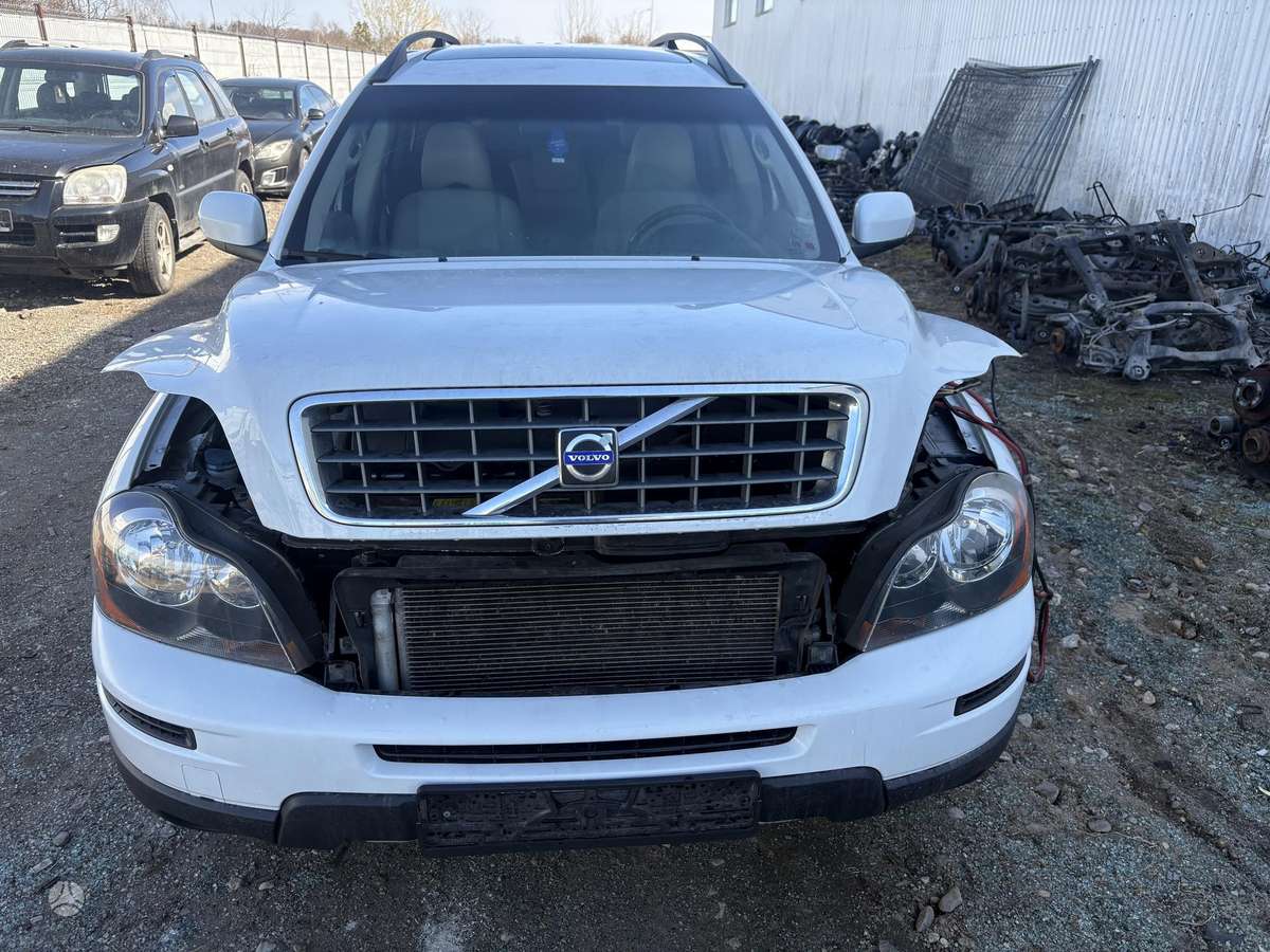 Volvo XC90 37068366700