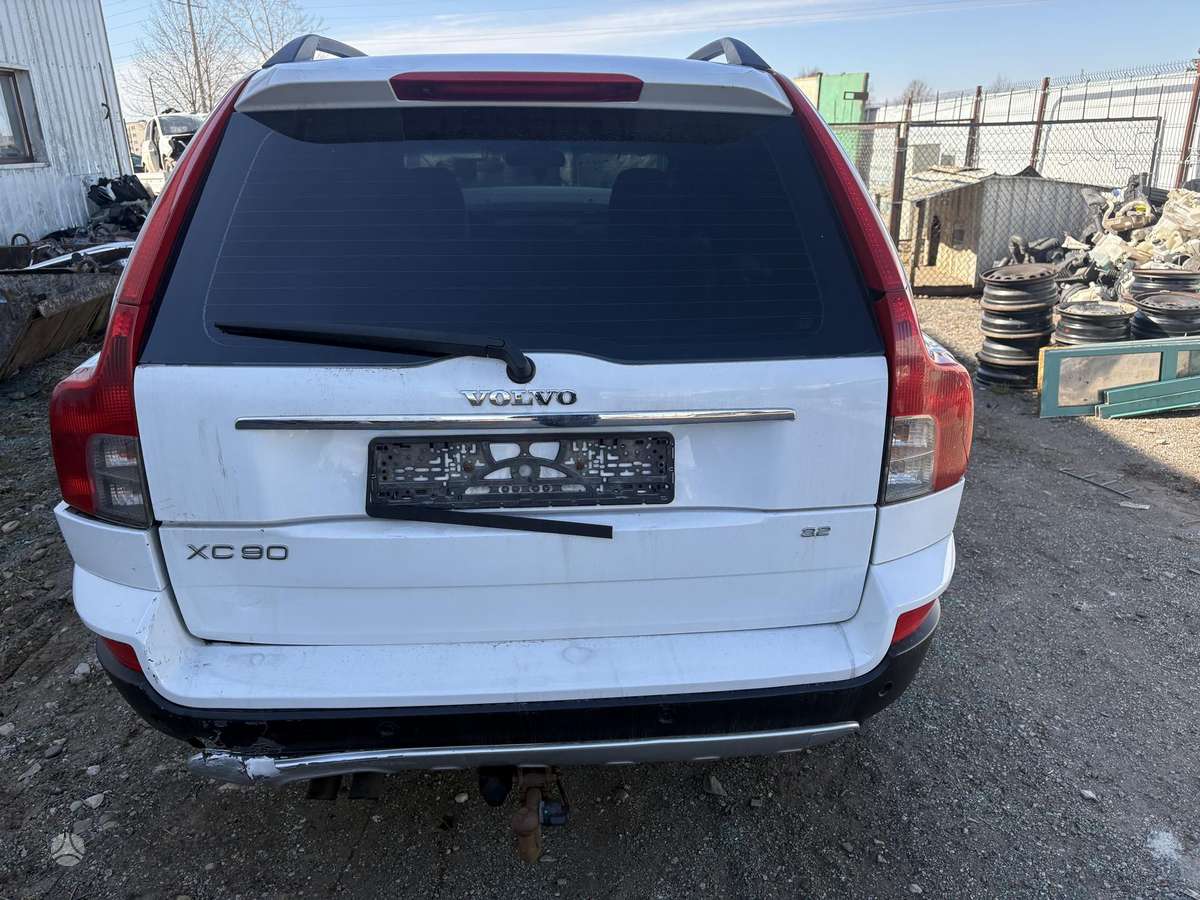 Volvo XC90 37068366700