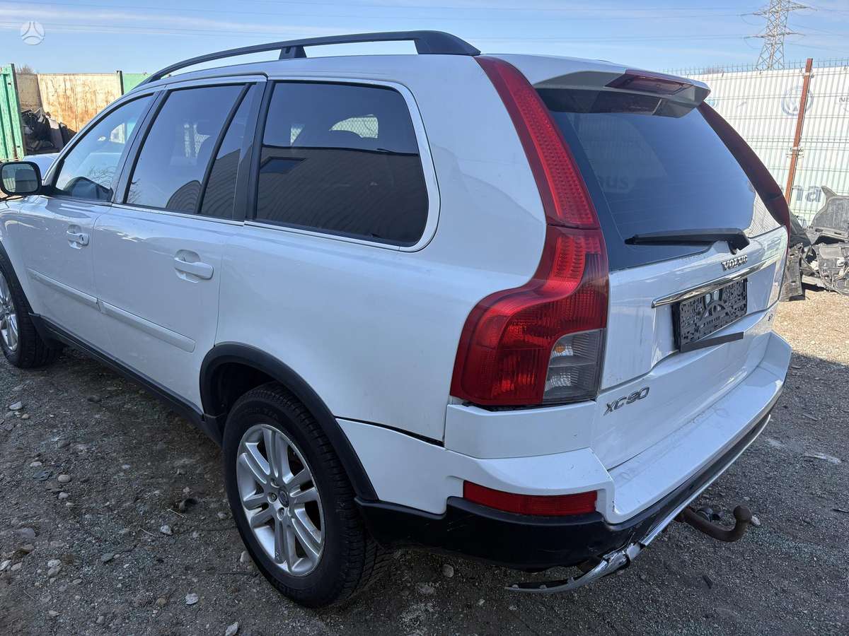 Volvo XC90 37068366700