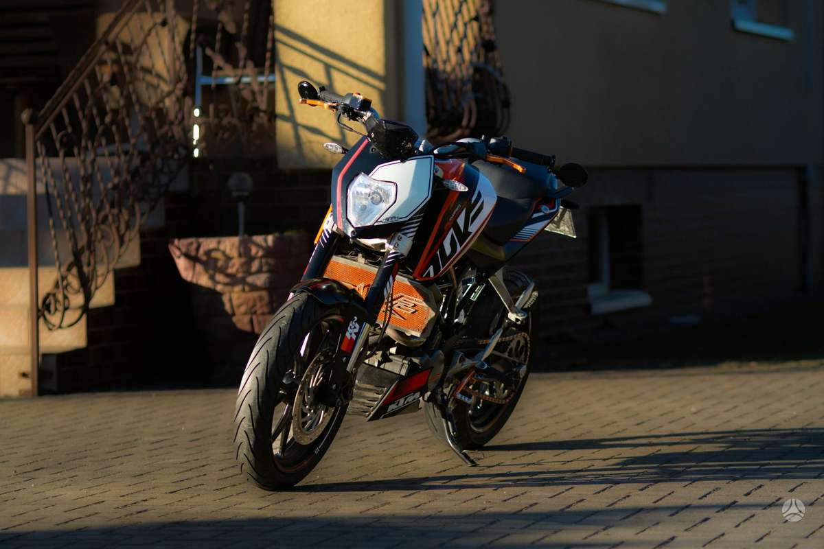 KTM Duke 125cc, street / classic