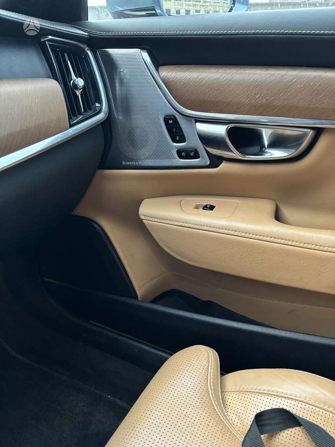 Volvo S90, 2.0 l., Седан