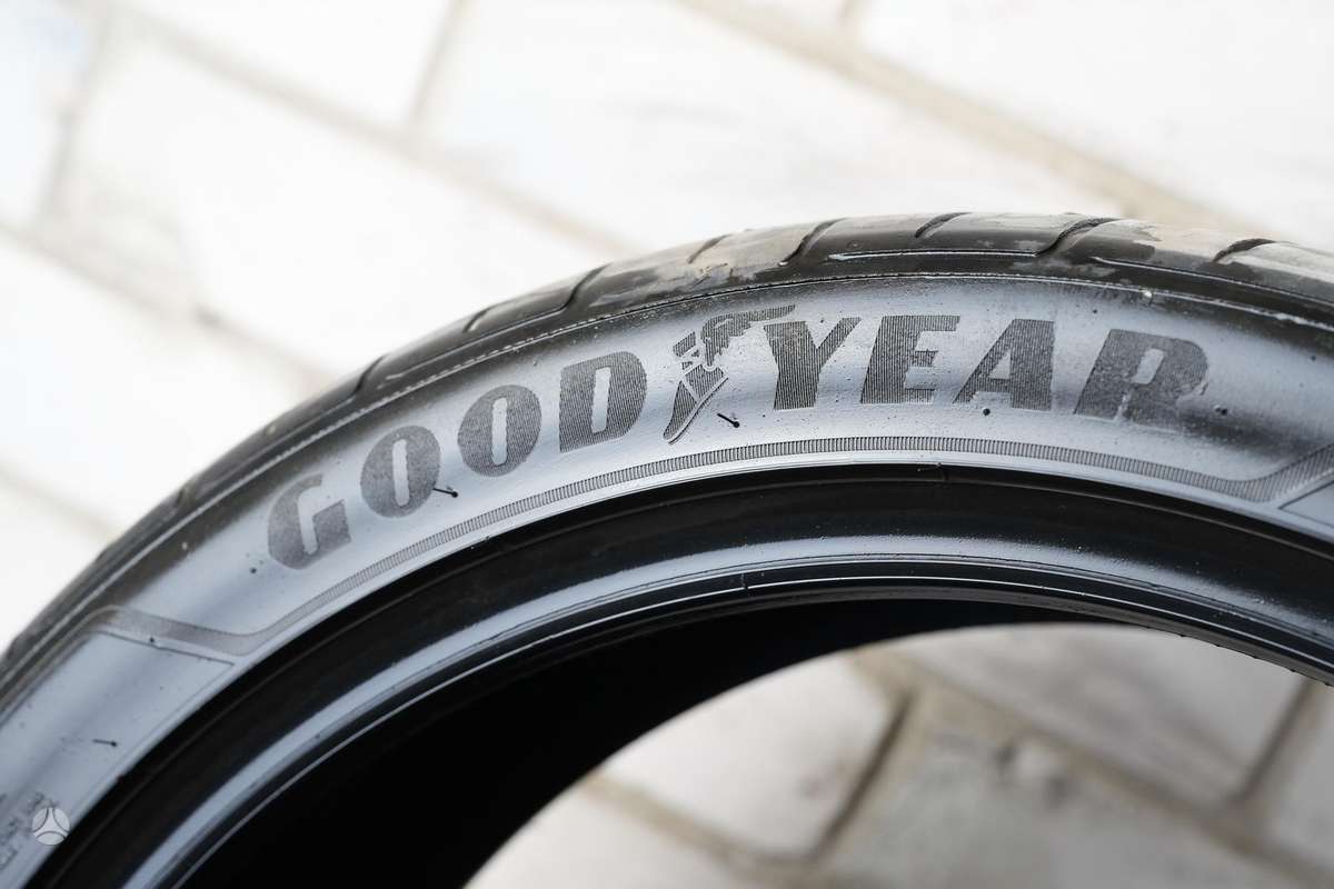 Goodyear Efficient Grip Performance, vasarinės 215/45 R20