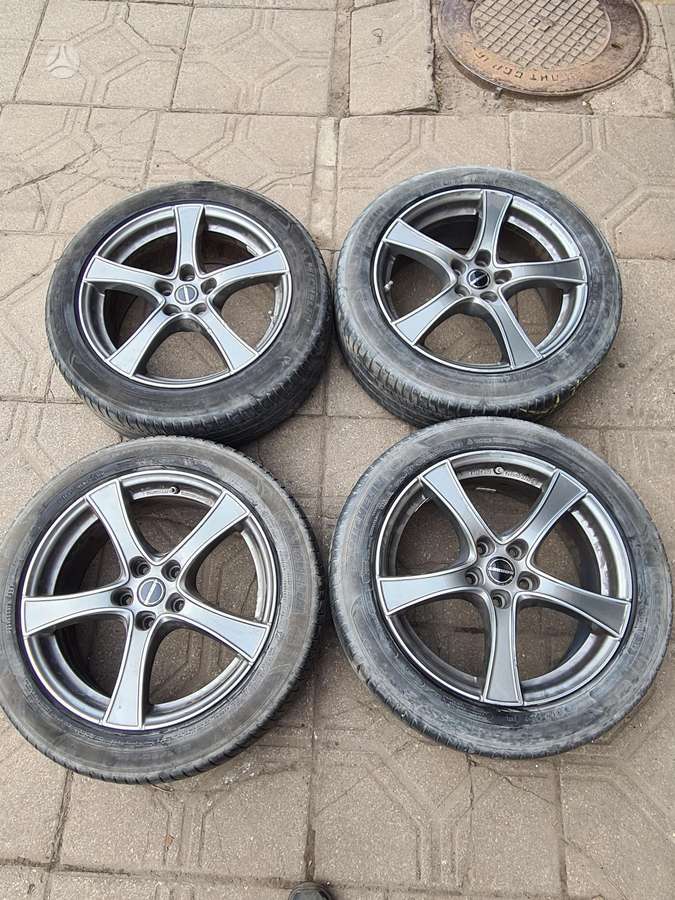 Toyota CHR, light alloy, R18