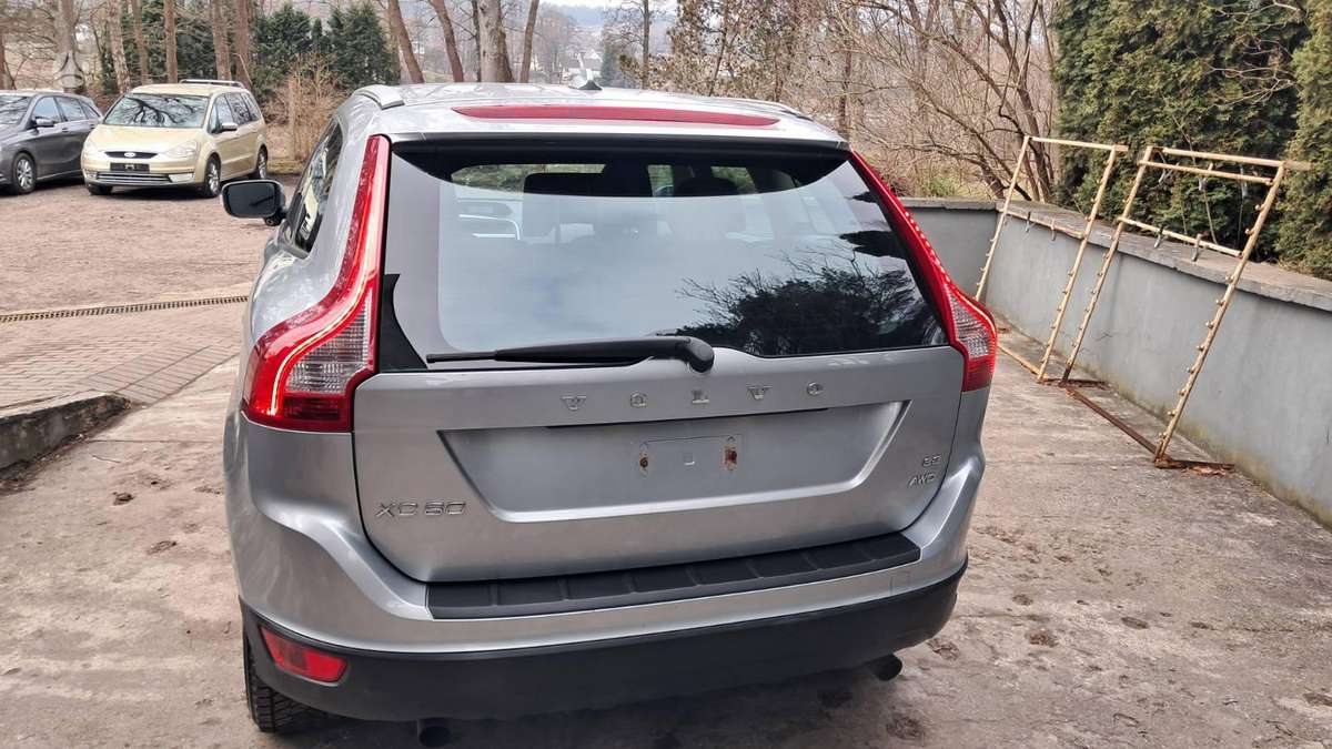 Volvo XC60, 3.2 l., visureigis / krosoveris