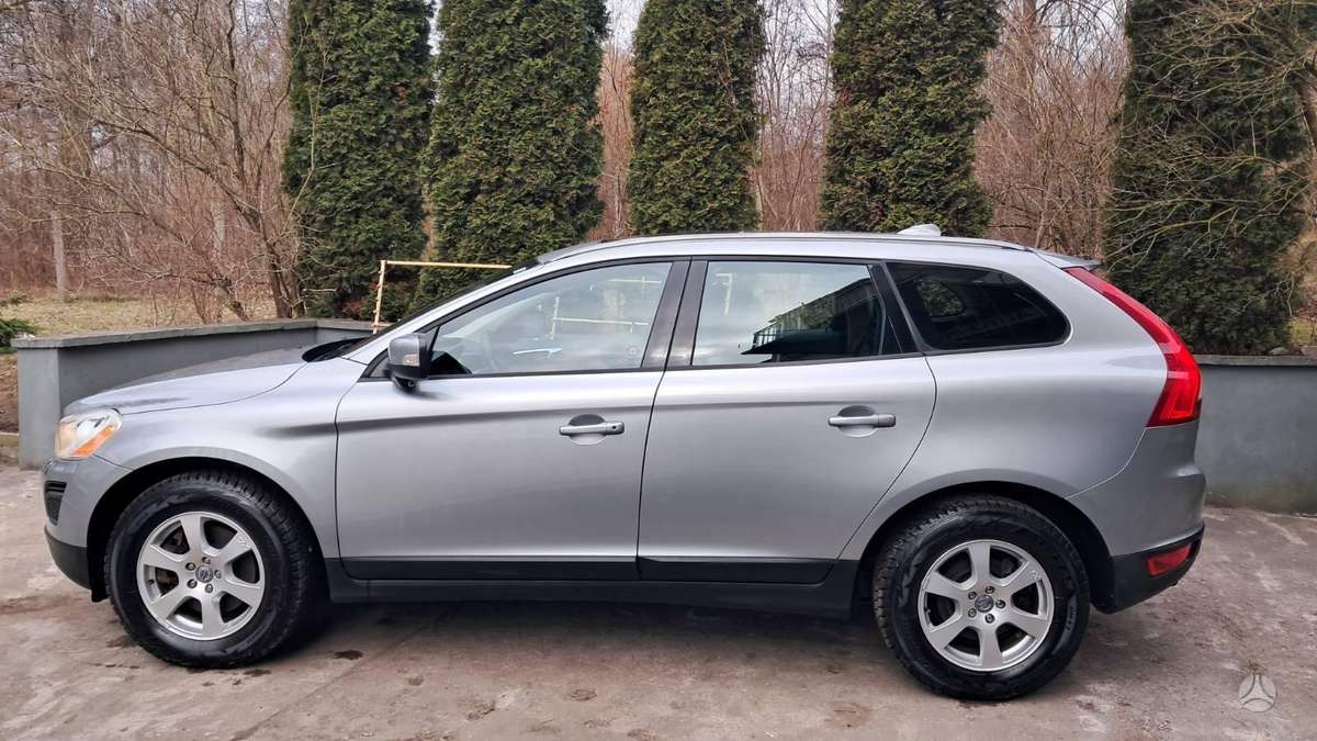Volvo XC60, 3.2 l., visureigis / krosoveris