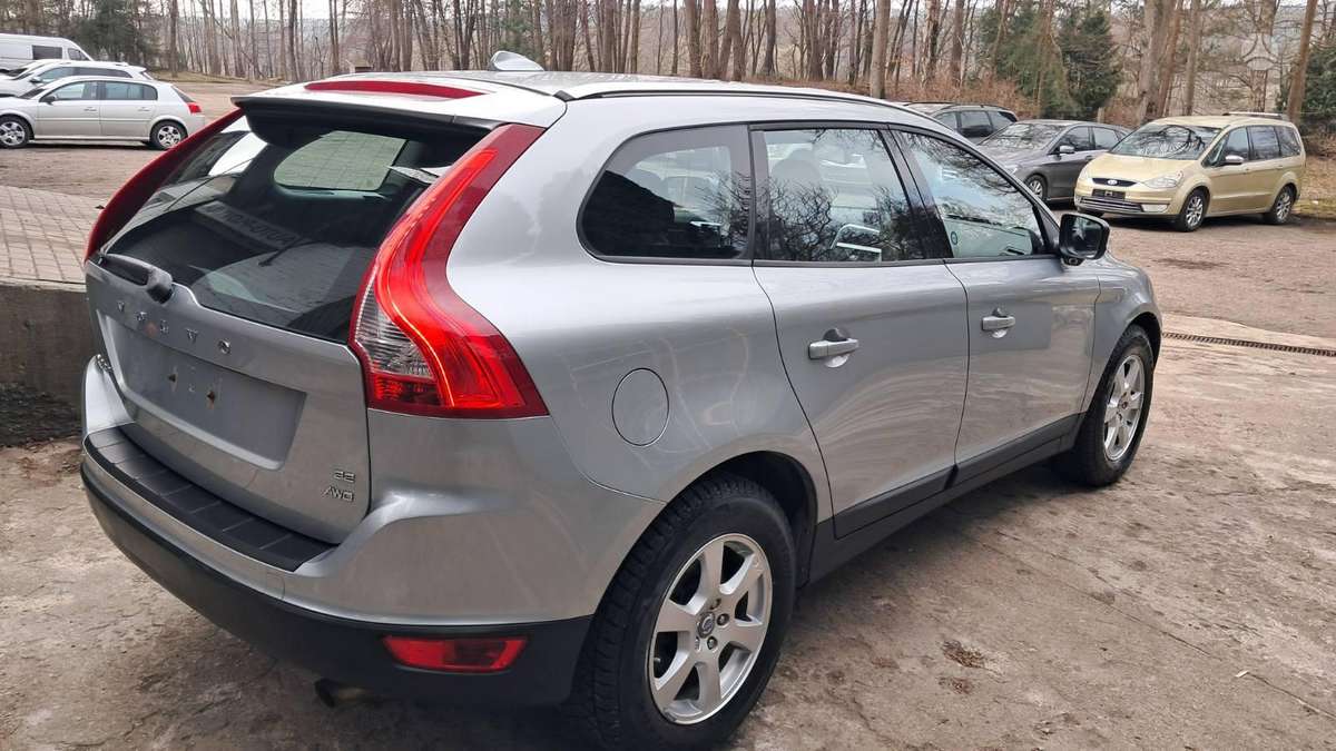 Volvo XC60, 3.2 l., visureigis / krosoveris