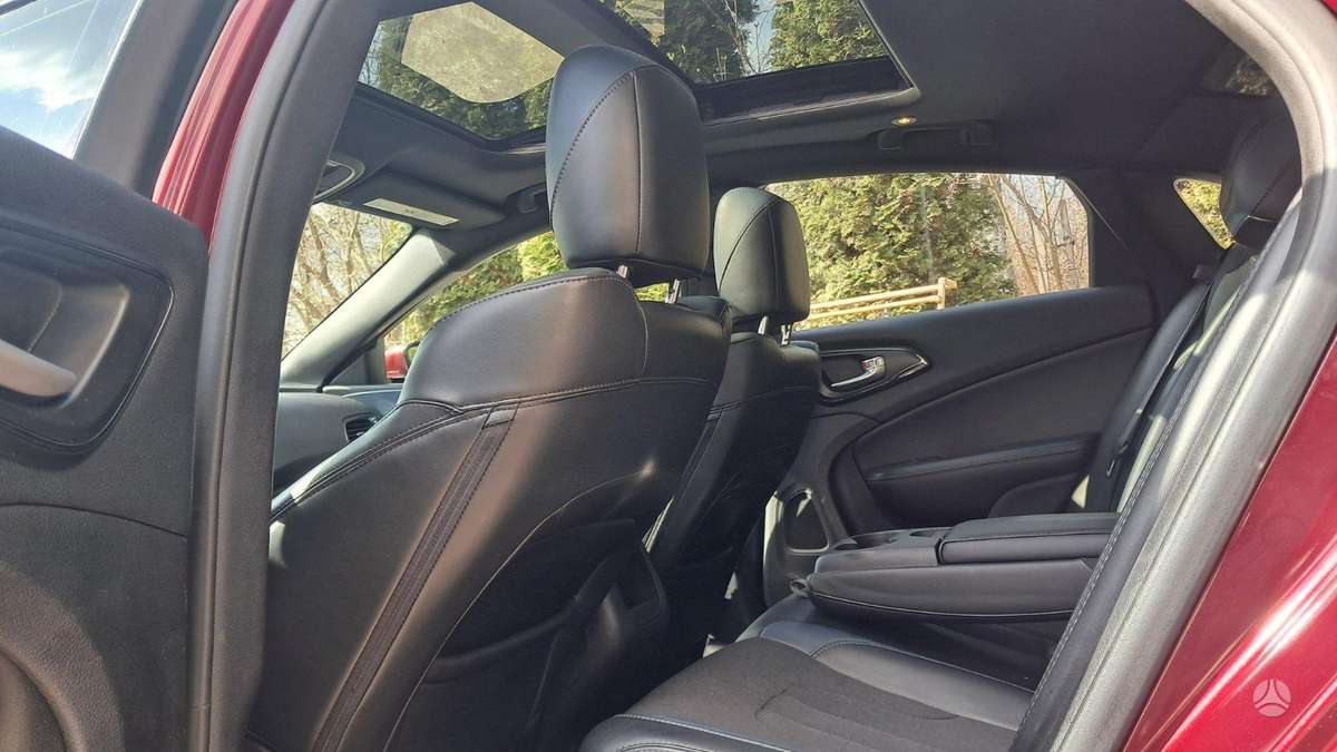Chrysler 200, 2.4 l., Седан