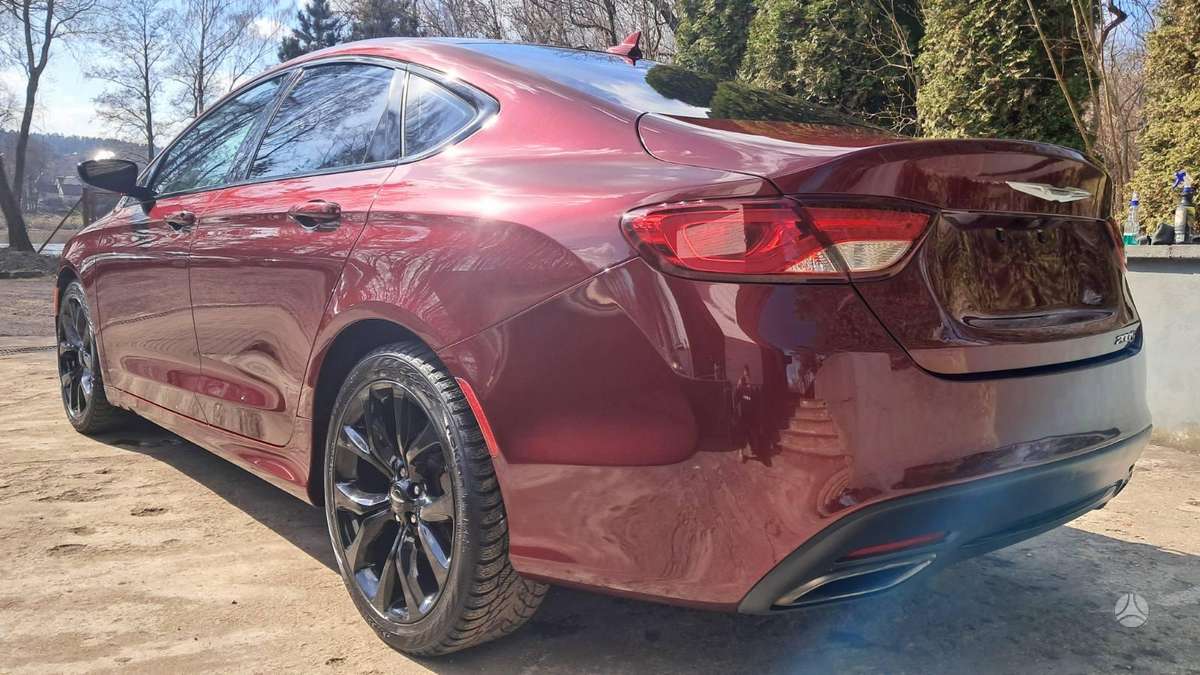 Chrysler 200, 2.4 l., Седан