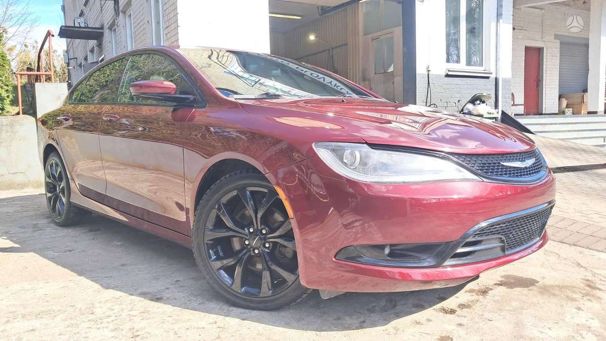 Chrysler 200, 2.4 l., Седан