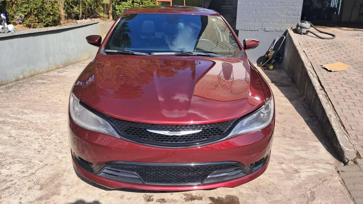 Chrysler 200, 2.4 l., Седан