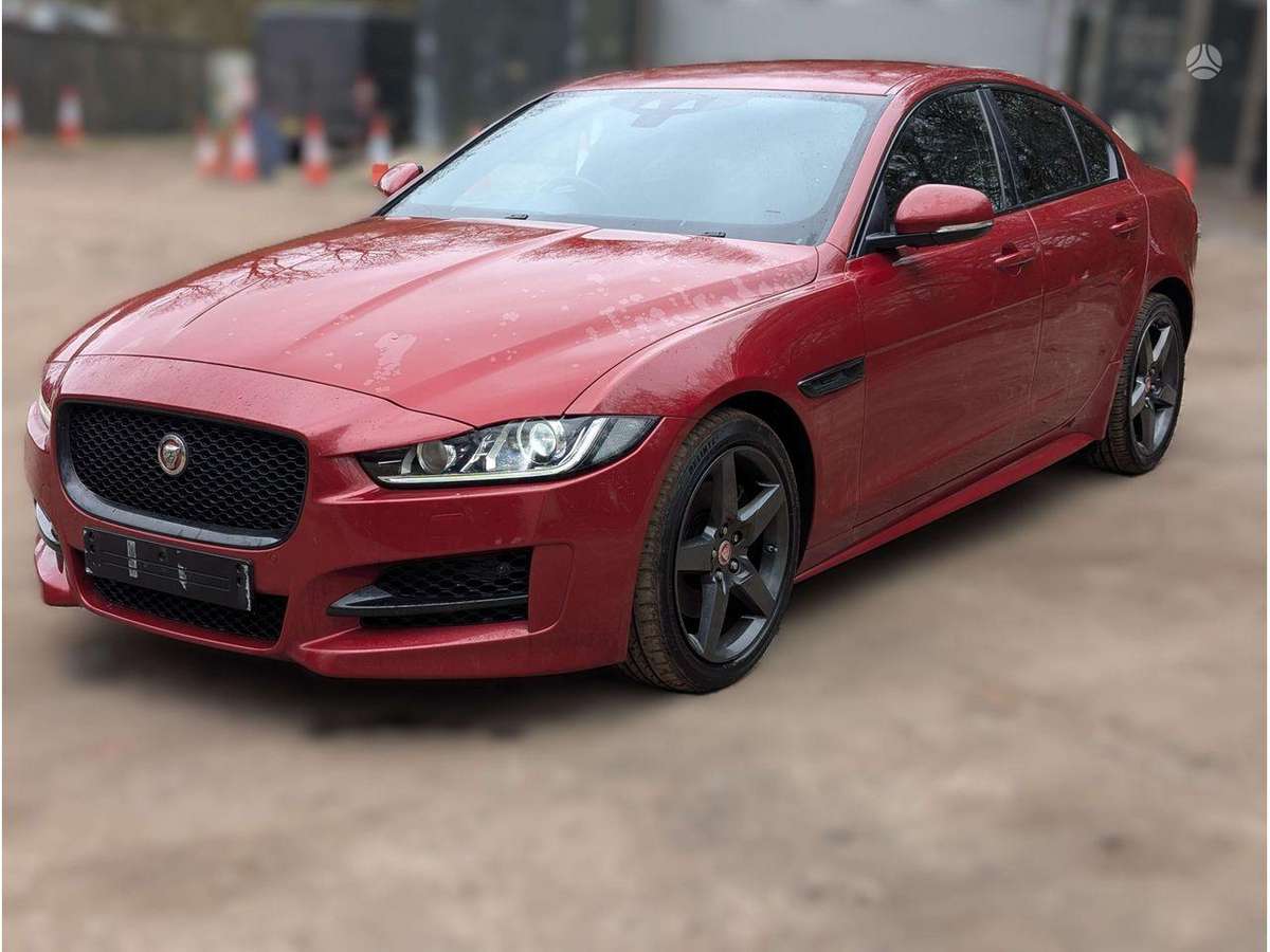 Jaguar XE двигатель