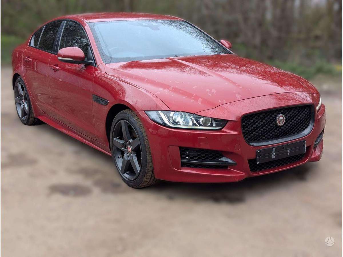 Jaguar XE engine