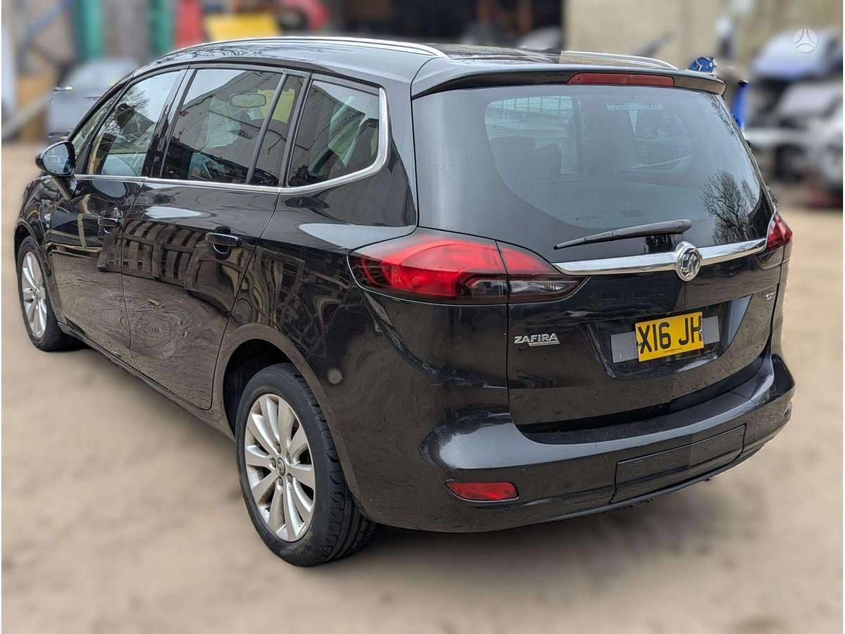 Opel Zafira engine