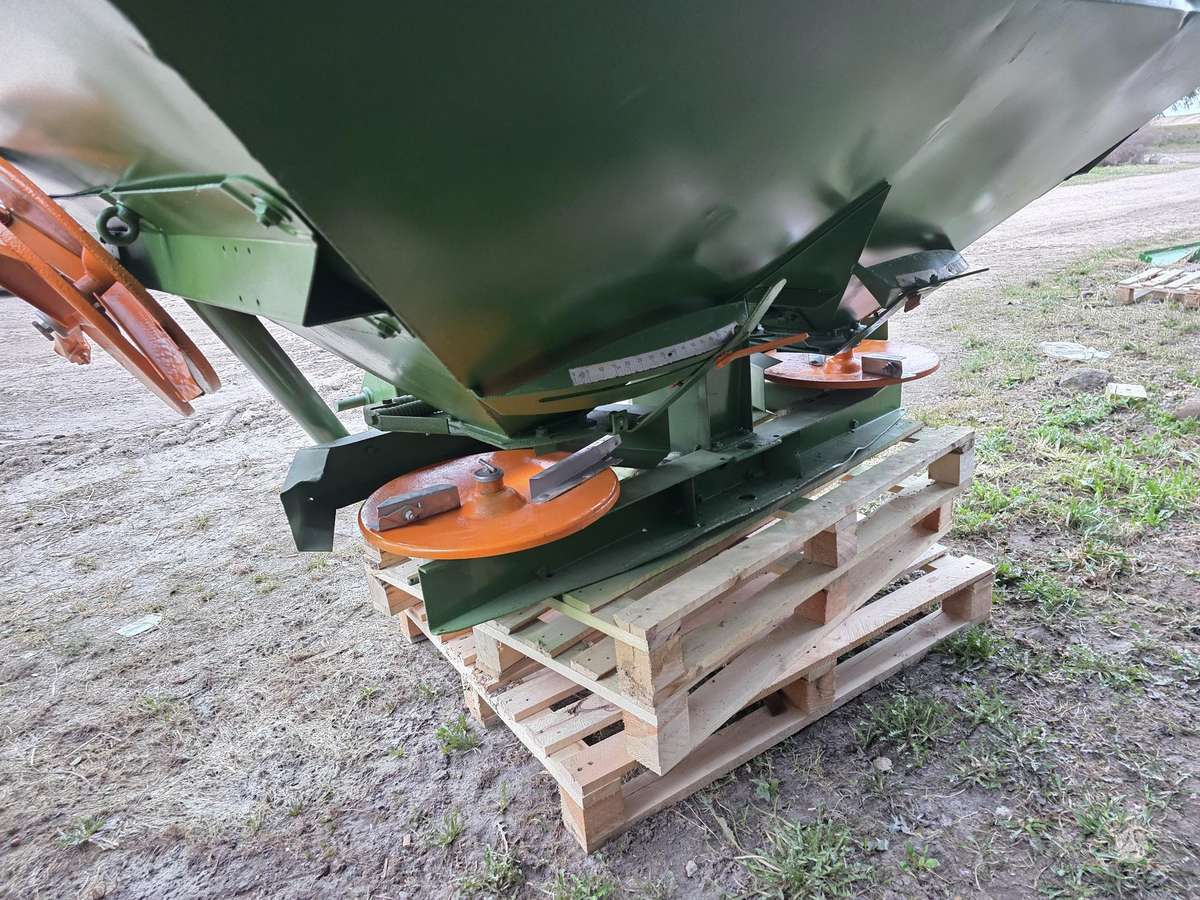 Amazone ZA-U 1500, spreaders