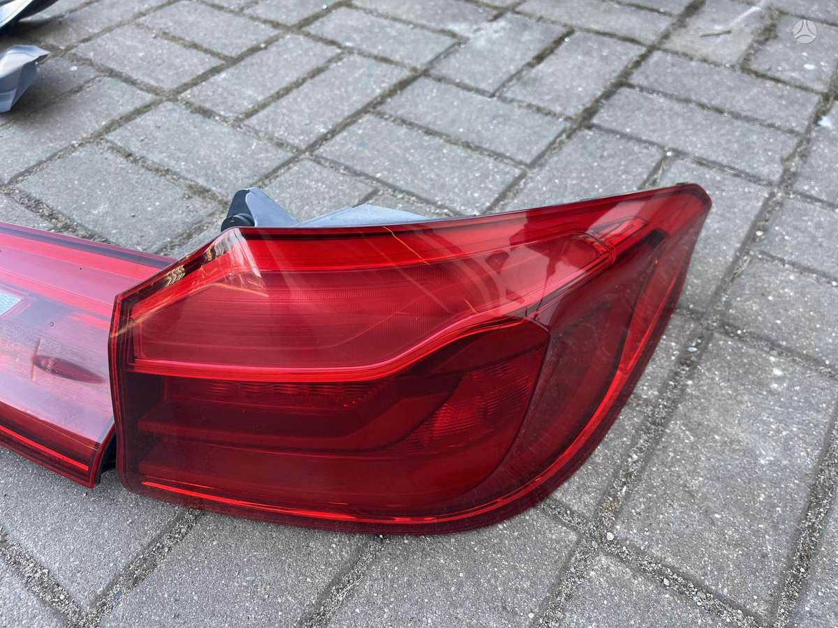 BMW 5 serija gaismas