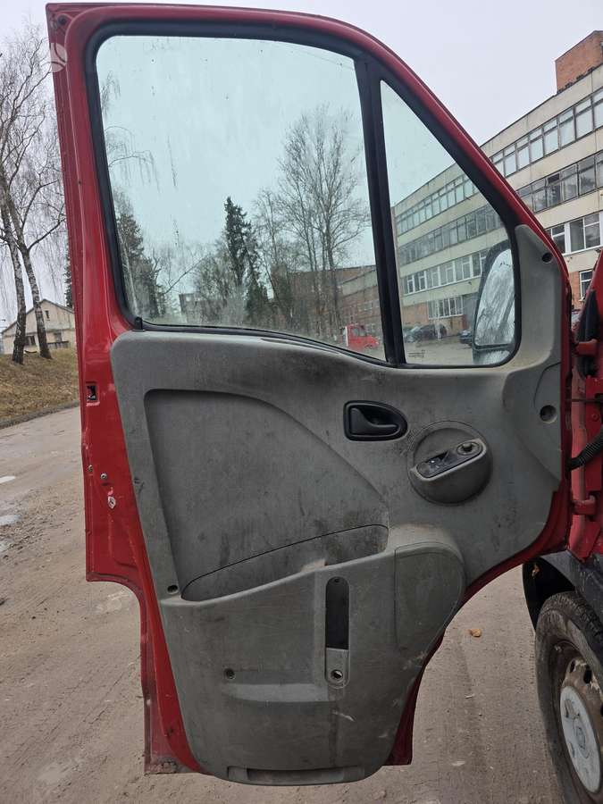Renault Master, preču