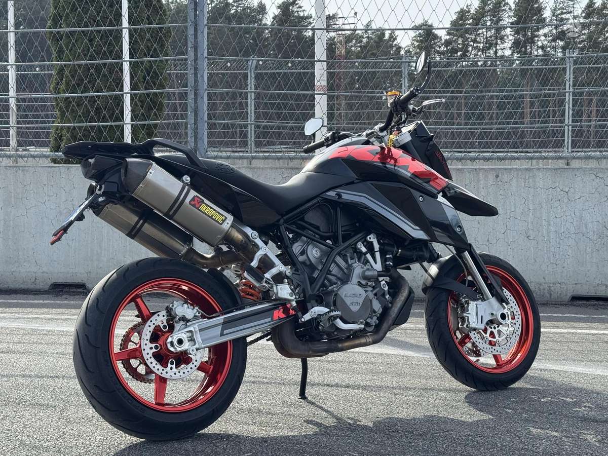 KTM 990 SMT 1000cc, supermoto
