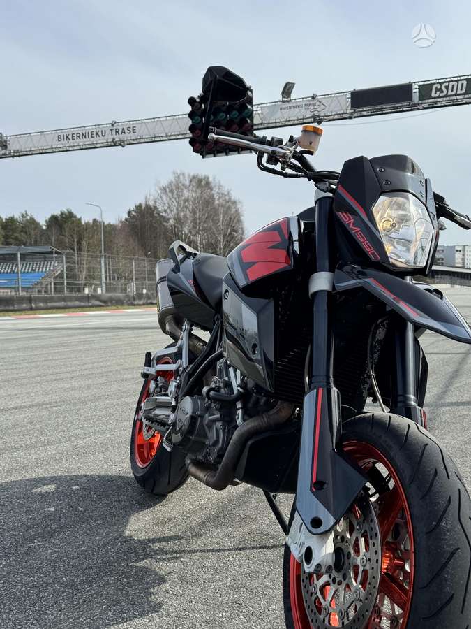 KTM 990 SMT 1000cc, supermoto