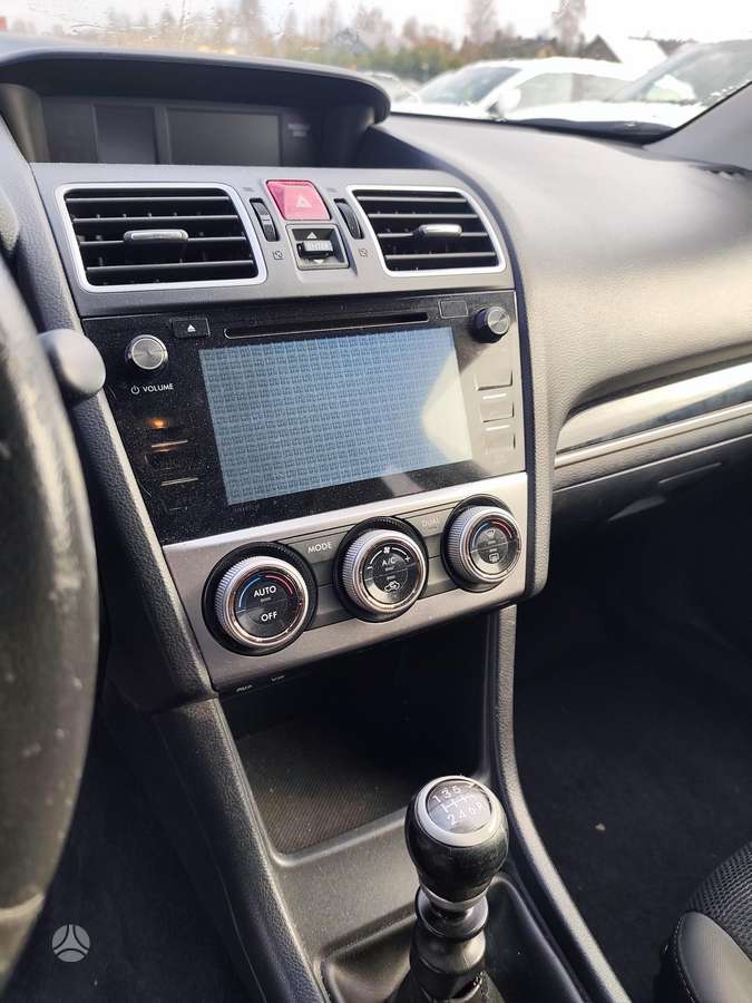 Subaru XV, 2.0 l., off-road / crossover