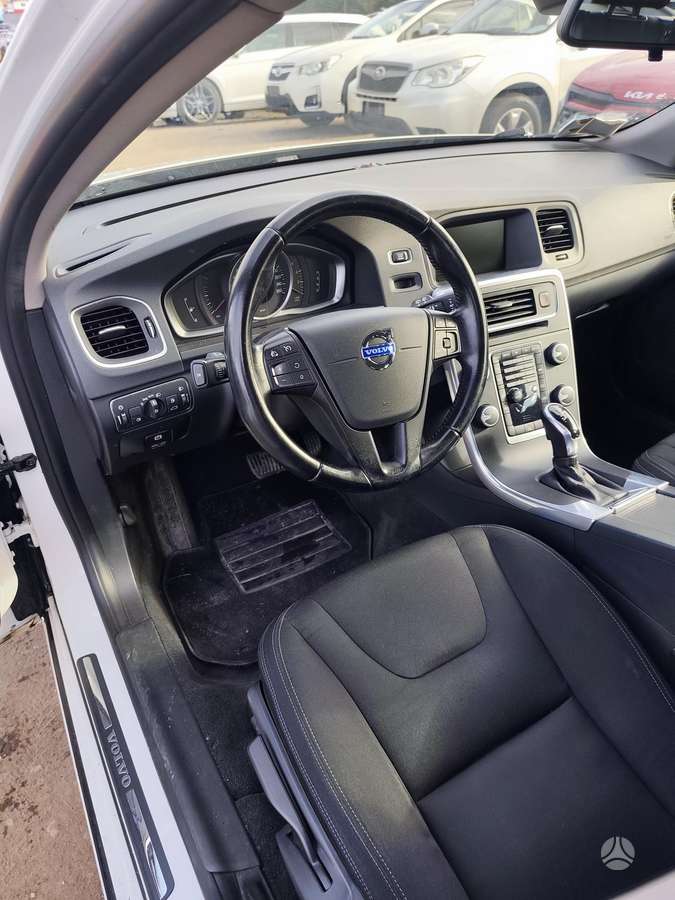 Volvo V60 - 9
