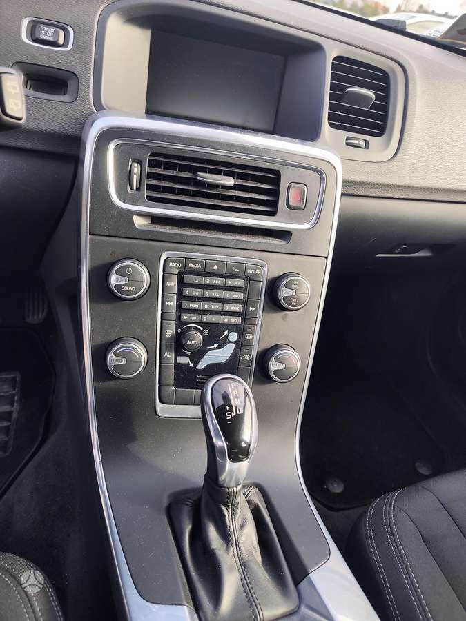 Volvo V60 - 11