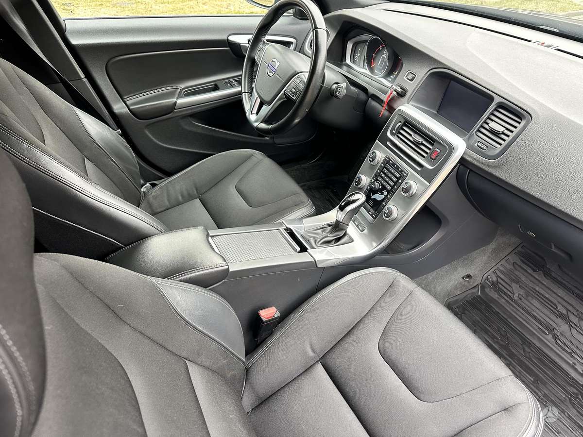 Volvo V60, 2.4 l., Универсал