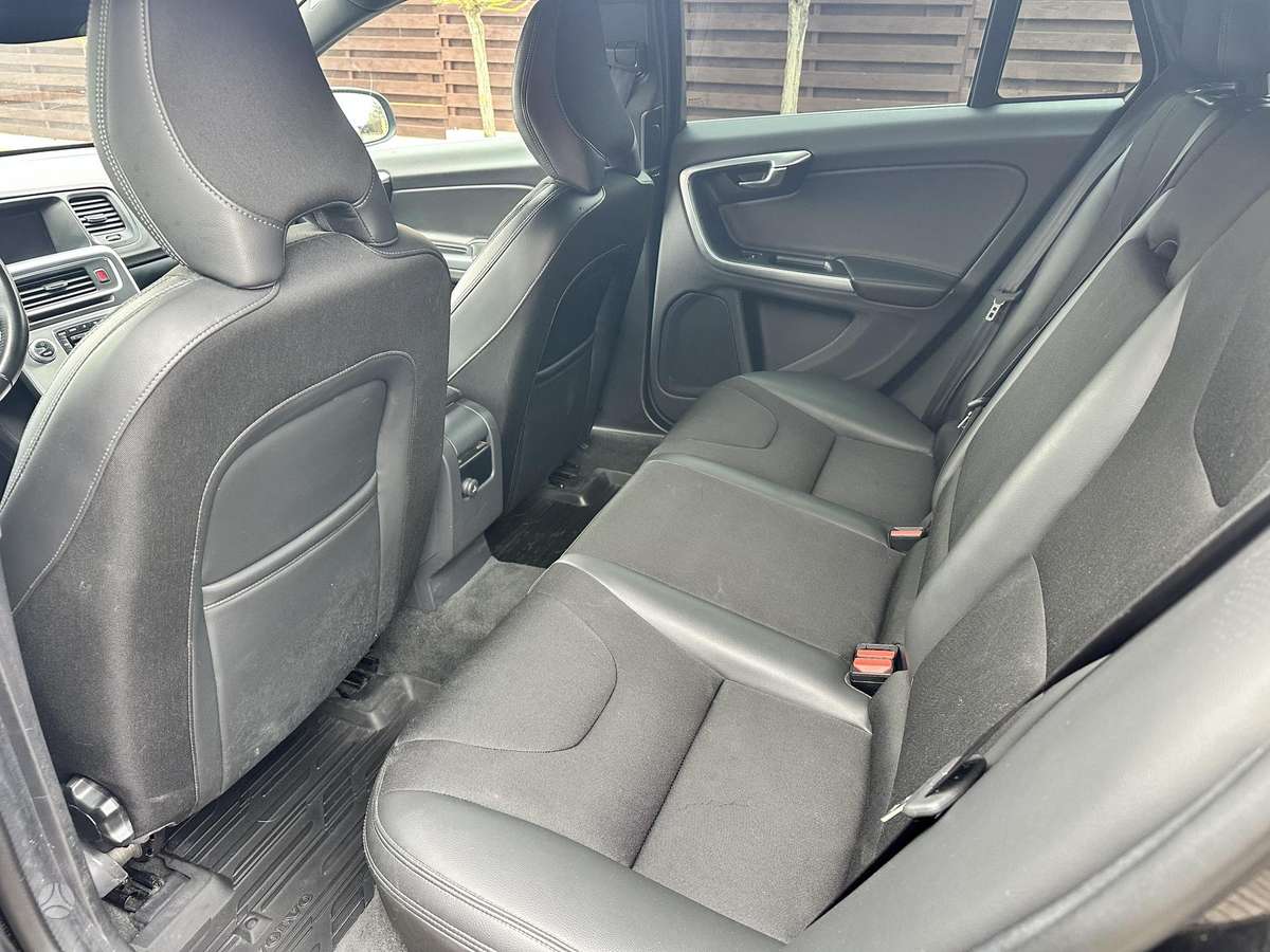 Volvo V60, 2.4 l., Универсал