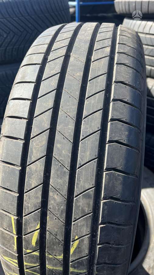 Kumho, vasarinės 215/60 R17